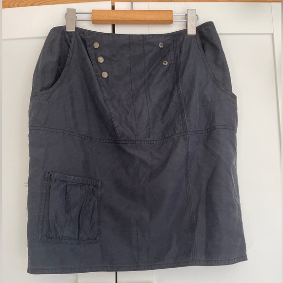 Unique Yves Saint Laurent Silk Skirt - Picture 3 of 10